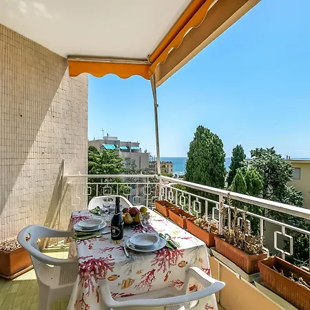 Owl House, Sea-view Terrace In - Happy