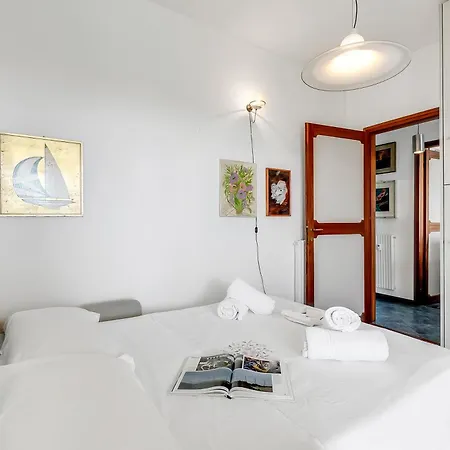 Apartment Owl House, Sea-view Terrace In - Happy