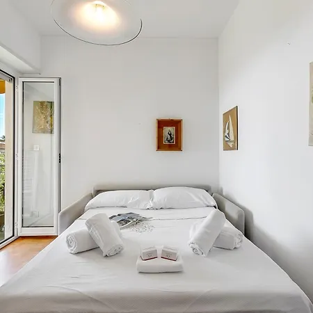 Owl House, Sea-view Terrace In - Happy Apartment Sanremo