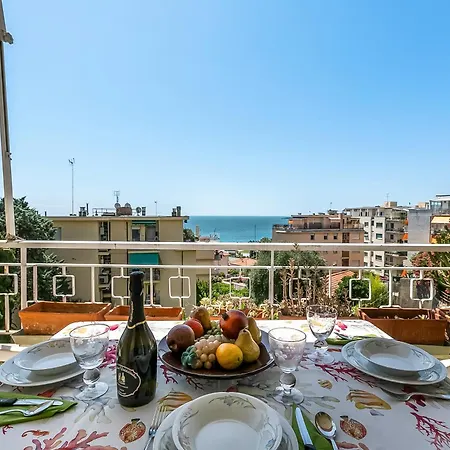 Owl House, Sea-view Terrace In - Happy *