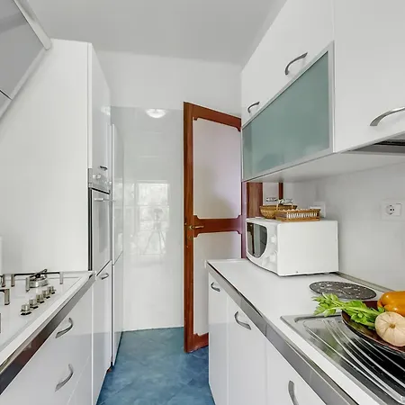 Owl House, Sea-view Terrace In - Happy Apartment *
