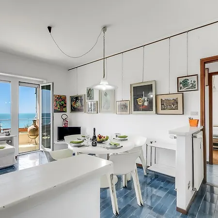 Owl House, Sea-view Terrace In - Happy Apartment Sanremo