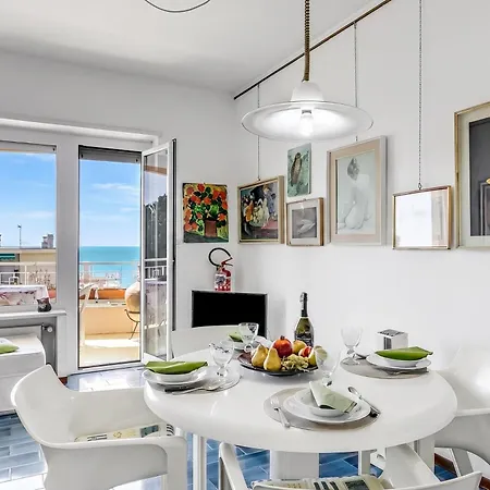 Owl House, Sea-view Terrace In - Happy Appartement *